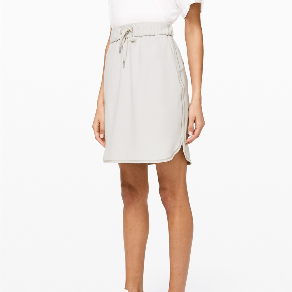 Size 6 Lululemon white on the fly skirt